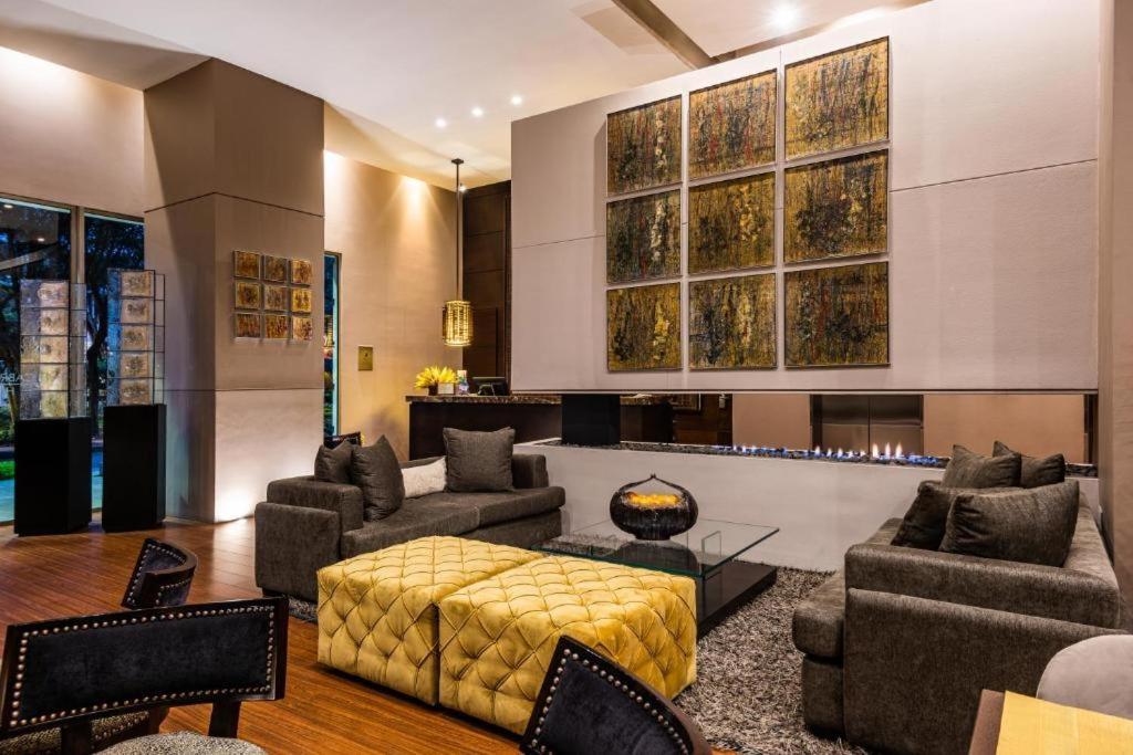 Hotel Cabrera Imperial By Key 33 โบโกตา ภายนอก รูปภาพ