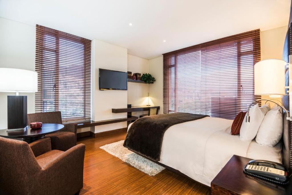Hotel Cabrera Imperial By Key 33 โบโกตา ภายนอก รูปภาพ